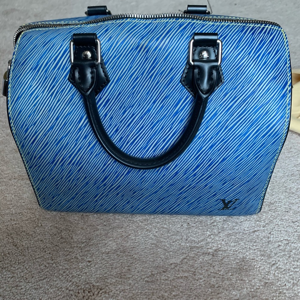 💕SOLD💕 Louis Vuitton LE Epi Denim Speedy B 25